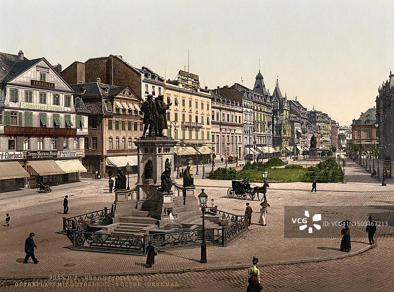 德国黑森州法兰克福的歌德纪念碑和歌德广场，历史照片的数字修复再版，1890年代图片素材