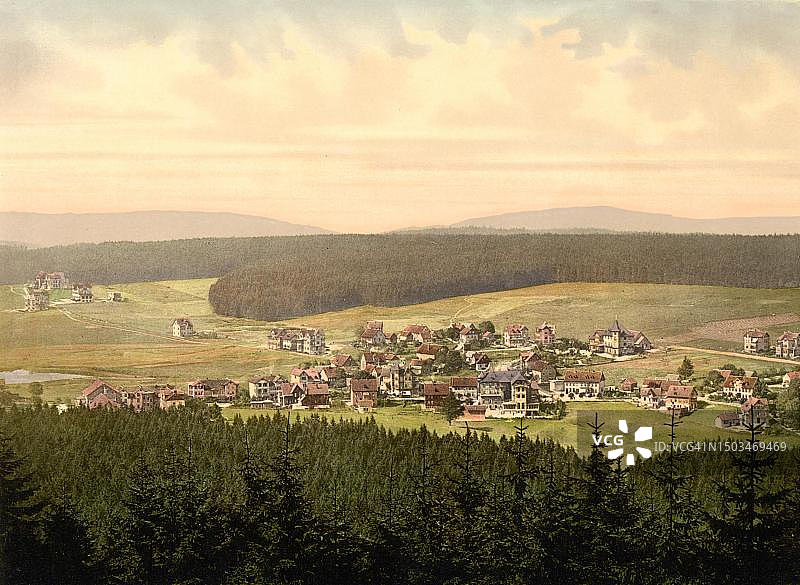 德国下萨克森州哈尔茨山脉哈内克利村（19世纪90年代彩色照片印刷的数字修复复制品）图片素材