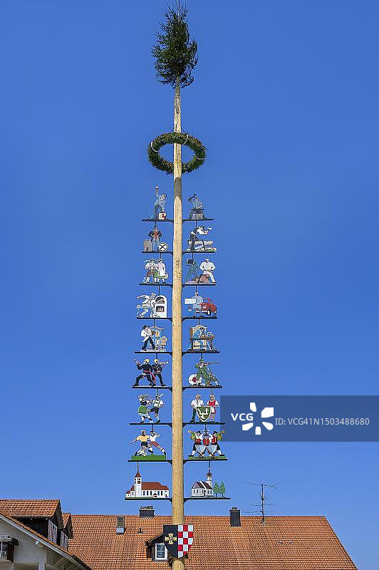 德国巴伐利亚阿尔高哈尔登旺的五月柱图片素材