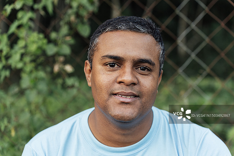 拉丁美洲男子肖像图片素材