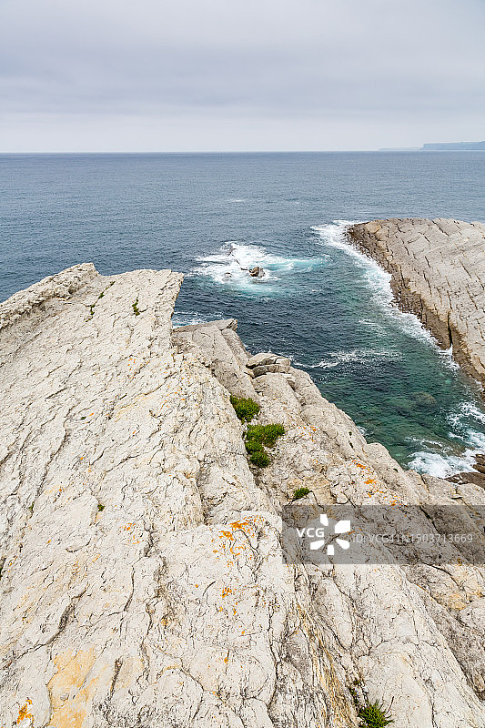 桑坦德市长角岬周围的海岬图片素材