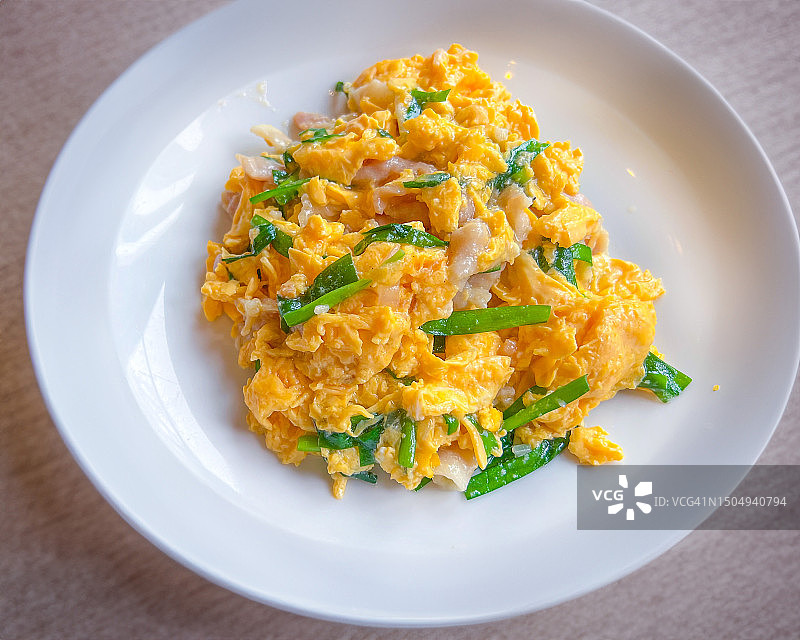 韭菜炒肉片图片素材