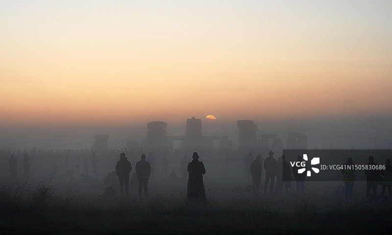 巨石阵的夏至黎明图片素材