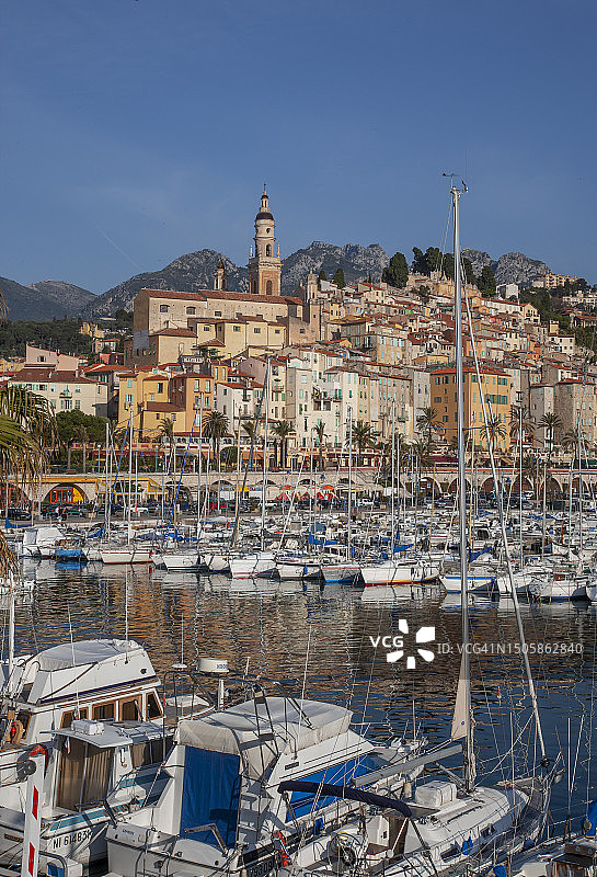 法国蓝色海岸芒通村图片素材