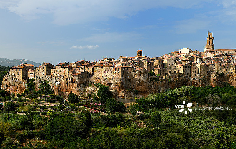 意大利格罗塞托省皮蒂利亚诺的建筑全景图片素材