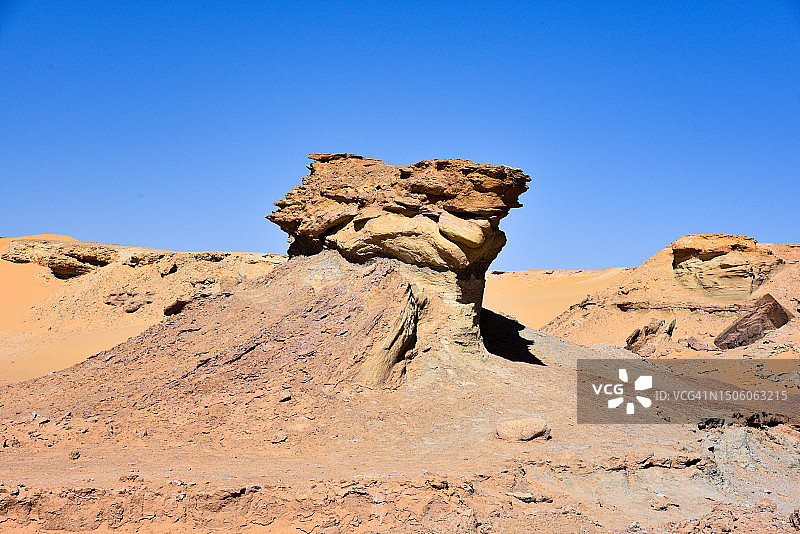 阿尔及利亚阿德拉尔省的沙漠美景图片素材