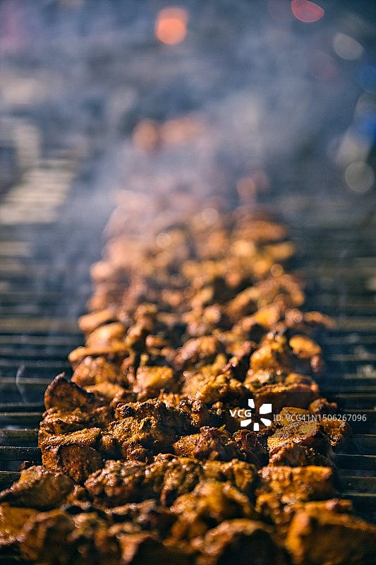 烧烤架上的肉类特写，巴基斯坦图片素材