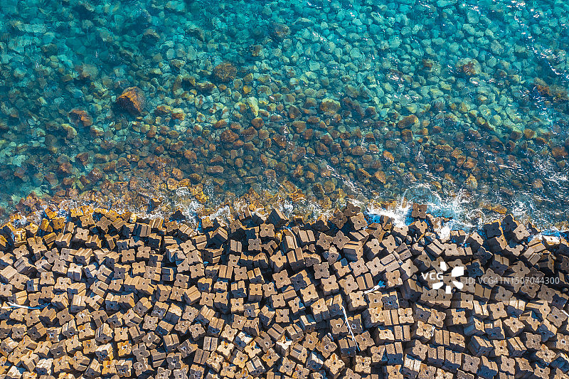 葡萄牙马德拉海岸防波堤结构鸟瞰图图片素材