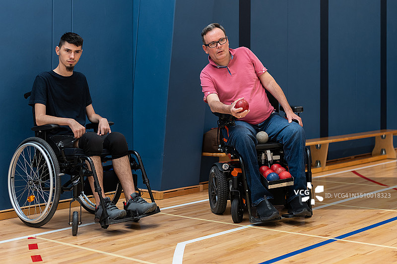 残疾人玩博恰球图片素材