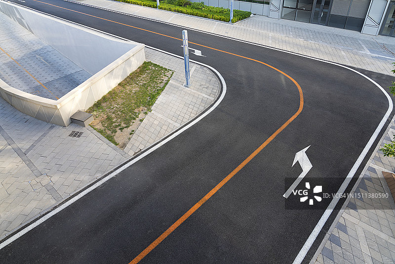 商业区的高速公路图片素材