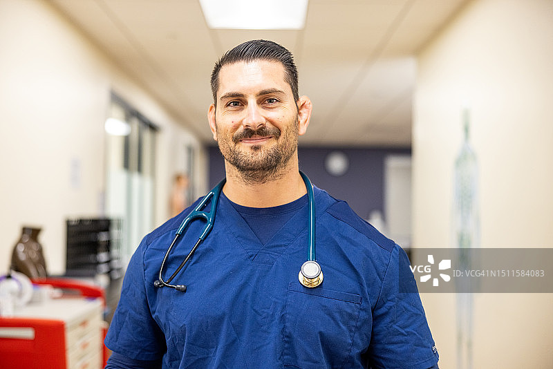 男护士肖像图片素材