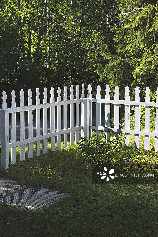 白色栅栏图片素材