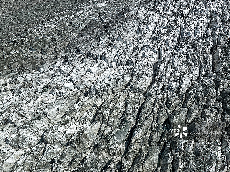 巴基斯坦北部纳加尔山谷霍珀冰川航拍近景图片素材