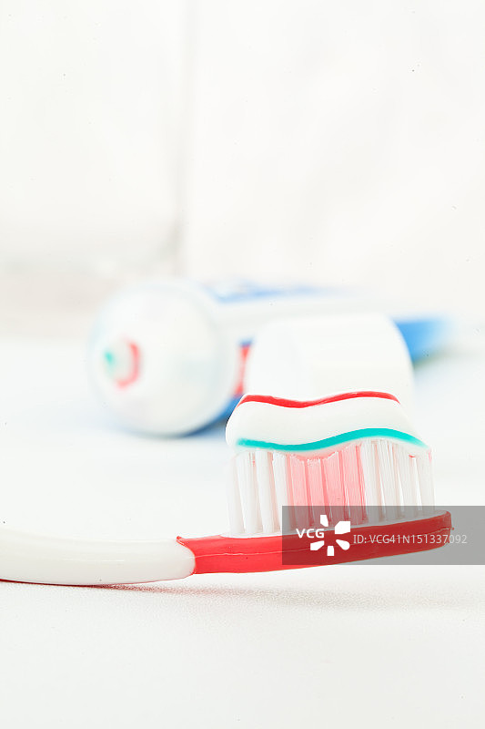 牙膏和牙刷图片素材