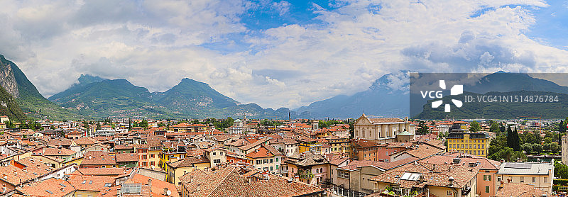 意大利加尔达湖里瓦德尔加尔达图片素材