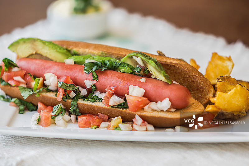 牛油果洋葱番茄烤土豆热狗图片素材