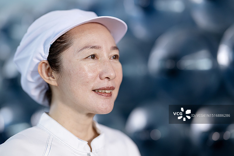 矿泉水厂女老板饮用水管理图片素材