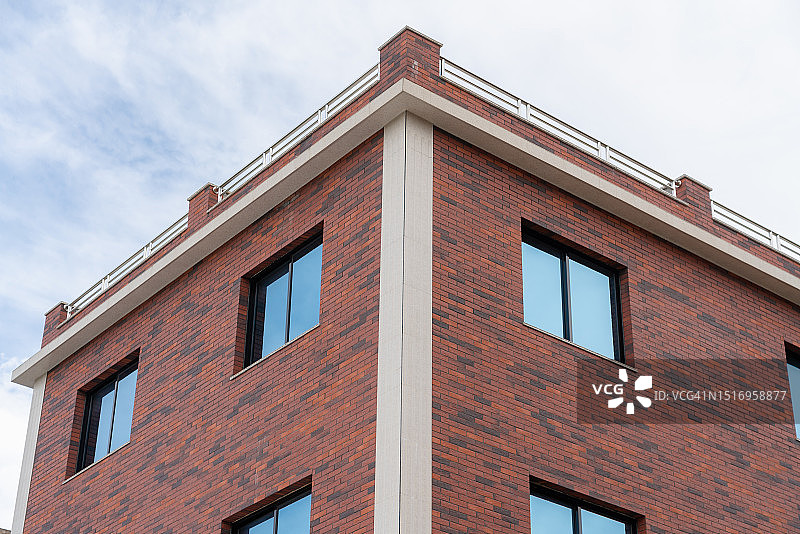 红砖外墙的住宅楼图片素材