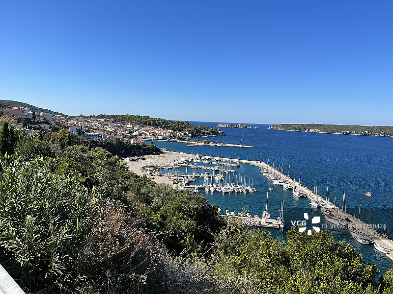 希腊伯罗奔尼撒半岛皮洛斯海景高角度景观图片素材