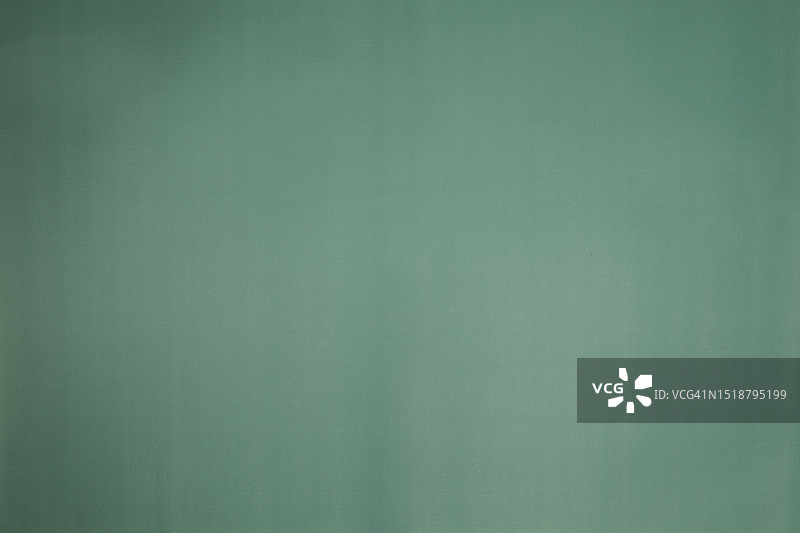 黑色背景上的双面绿金色纸张-网页图形设计的奢华材料图片素材