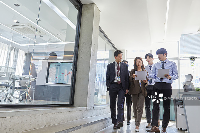 白色商务办公团队合作图片素材