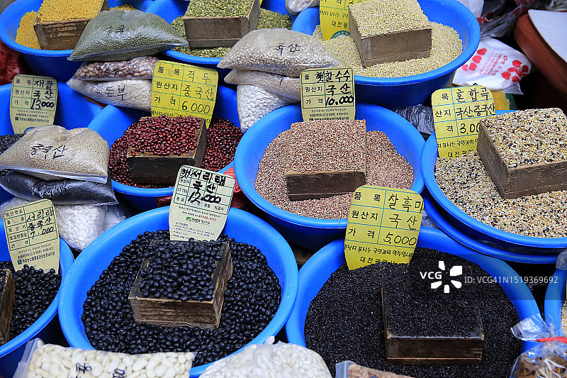 传统集市粮仓图片素材