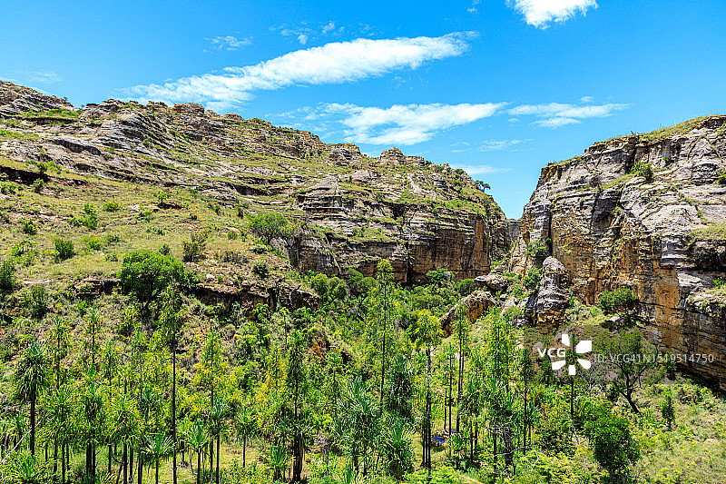 马达加斯加伊萨卢国家公园风光图片素材
