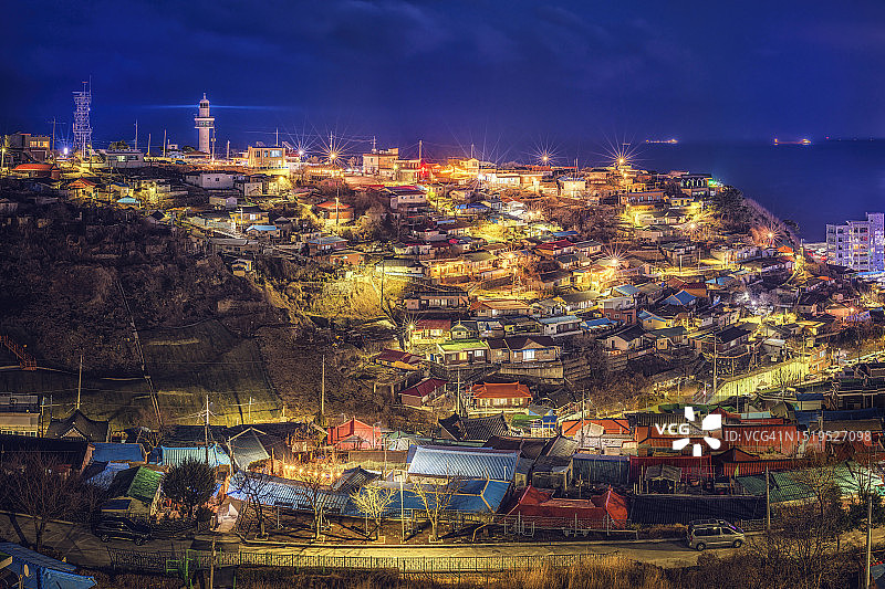 墨湖夜景：墨湖港和墨湖灯塔图片素材