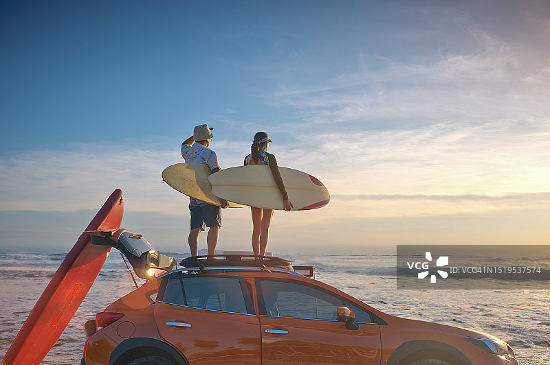 海滩冲浪图片素材