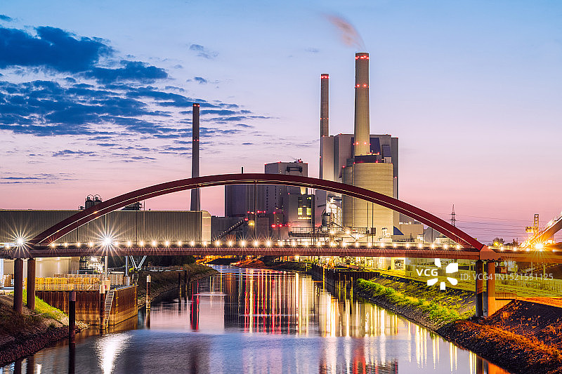 德国曼海姆的燃煤发电厂图片素材