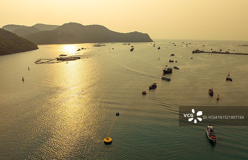 巴地头顿省昆山岛昆岛湾日落图片素材