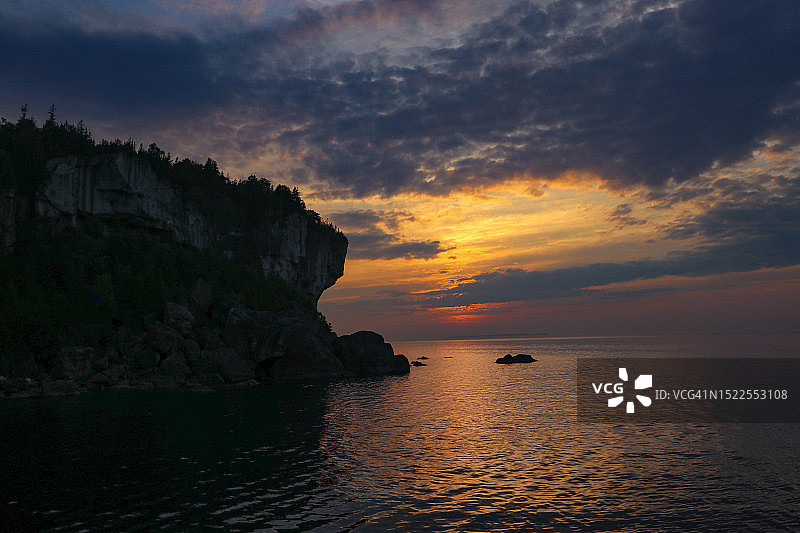 石窟日落图片素材