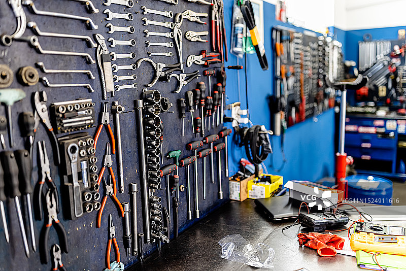 汽车维修店内部一览图片素材