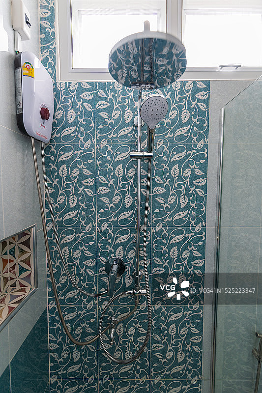 现代简约黑色淋浴图片素材