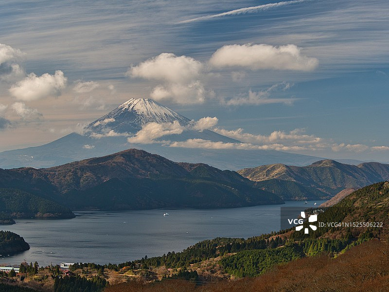 神奈川海景与山脉风光图片素材