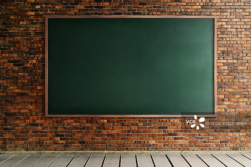 马来西亚木桌上黑板的特写图片素材