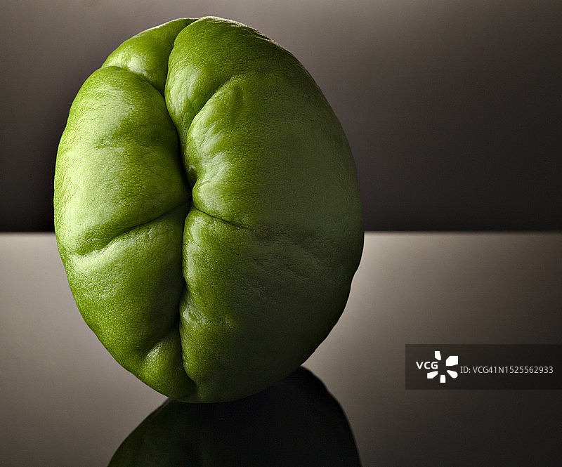 桌子上的绿色球体特写，美国德克萨斯州阿灵顿图片素材