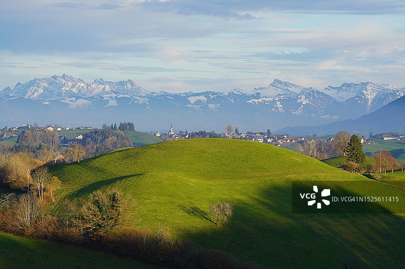 对着天空的风景图片素材