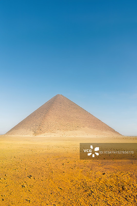 埃及代赫舒尔红色金字塔图片素材