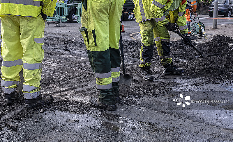 道路施工中的工人图片素材
