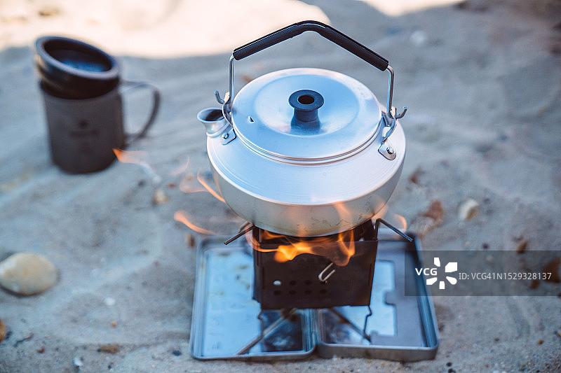 海滩露营咖啡静物摄影图片素材