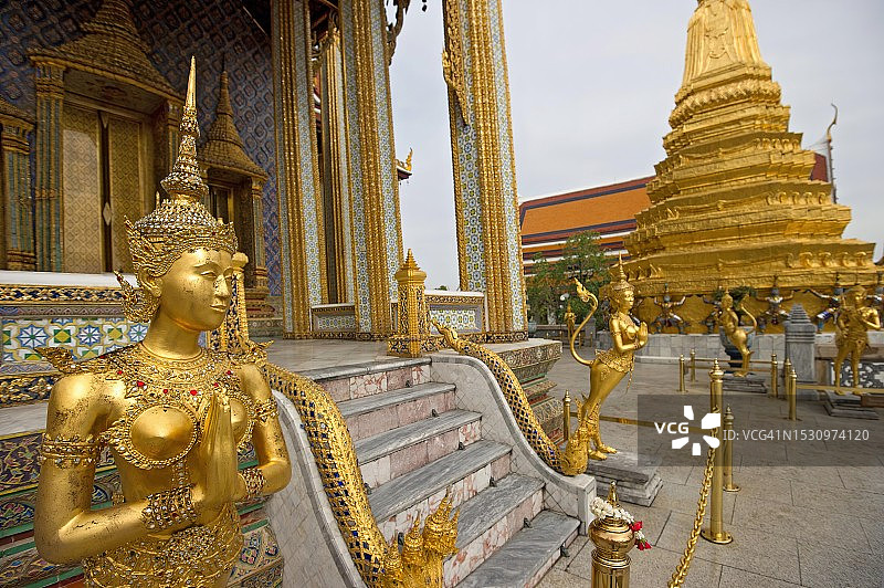 泰国文化瑰宝：曼谷玉佛寺图片素材