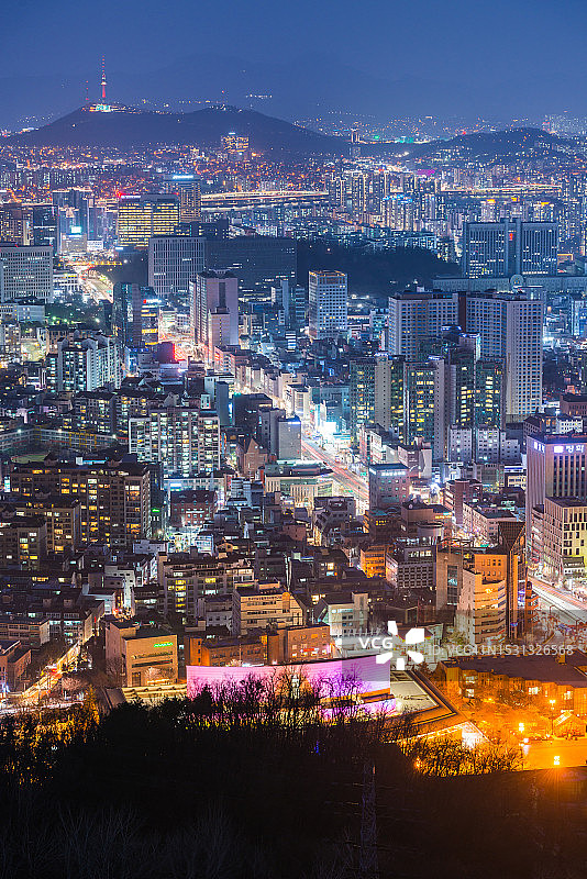 韩国首尔摩天大楼霓虹夜景航拍图片素材