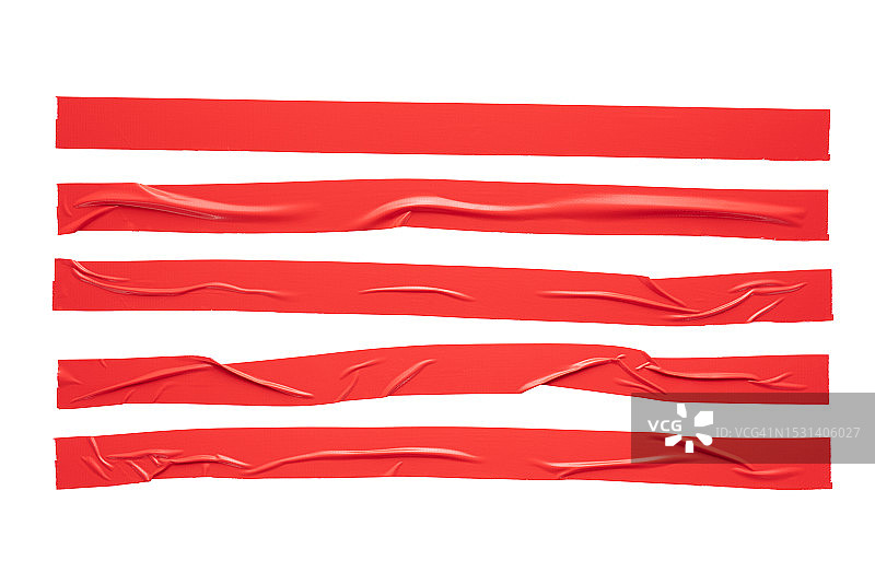 白色背景上孤立的长条红色胶带图片素材