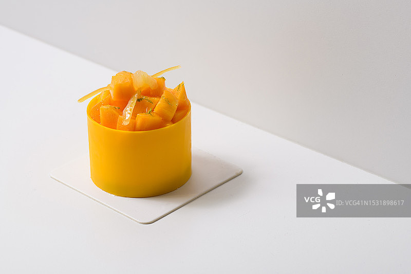 芒果甜点蛋糕图片素材