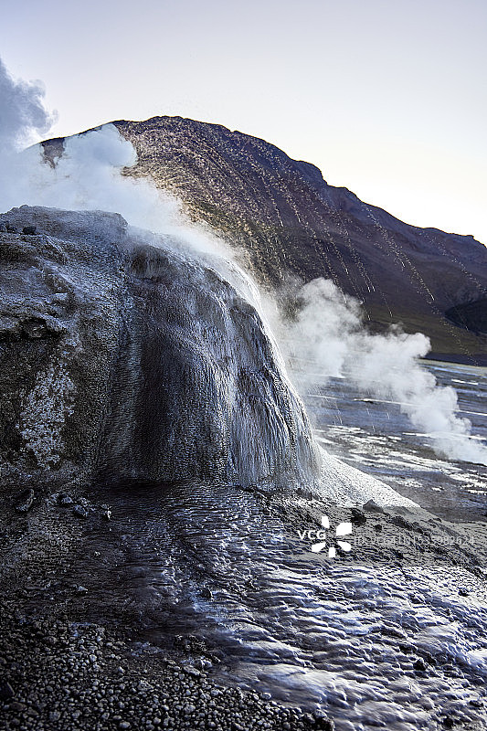 大海对着天空的美景图片素材