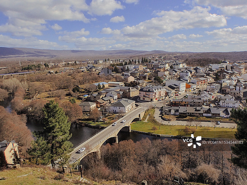 西班牙萨莫拉省普埃布拉德萨纳夫里亚城市风光图片素材