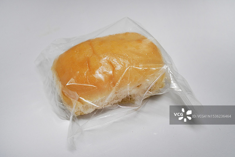 塑料盒里的烤面包片图片素材