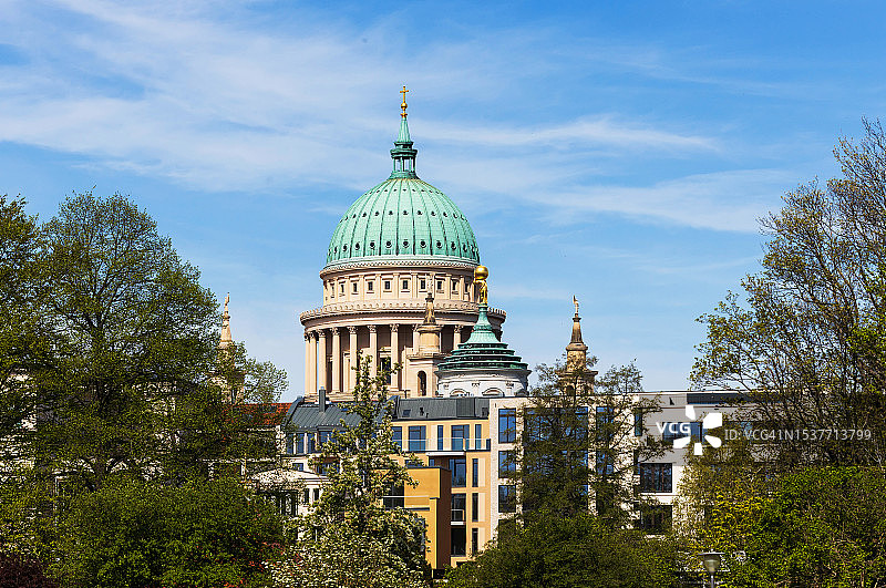 德国勃兰登堡波茨坦圣尼古拉教堂图片素材