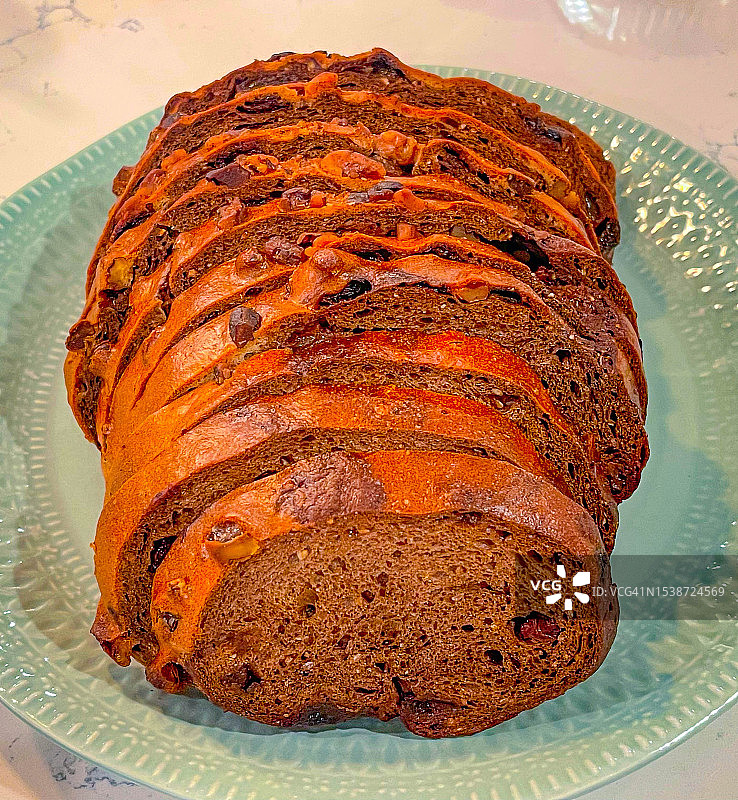 黑麦葡萄干面包图片素材